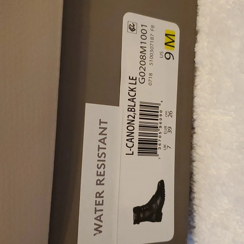 Franco Sarto water resistant boots - Picture 7 of 8
